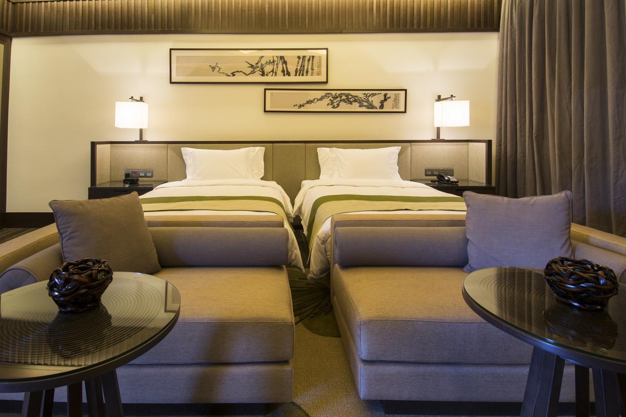 Dusit Devarana Hot Springs & Spa Guangzhou Exterior foto
