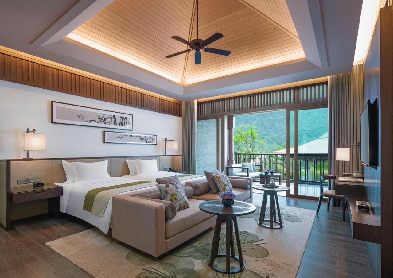 Dusit Devarana Hot Springs & Spa Guangzhou Exterior foto